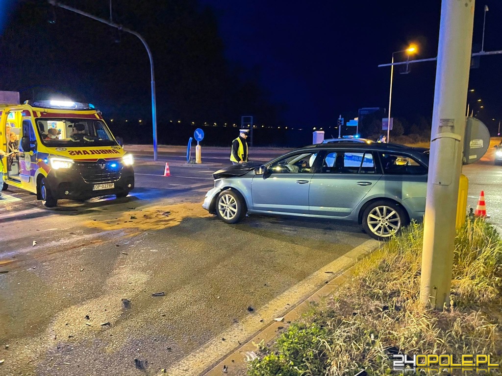 Wypadek na obwodnicy Opola Cztery osoby trafiły do szpitala Wiadomości