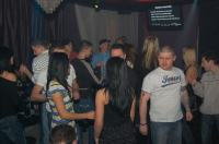 Aura Club - Follow Me - 1657_aura019.jpg