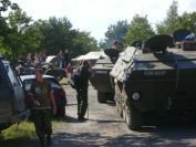 Zlot pojazdów militarnych i terenowych w Winowie - 20070701210612S7001402.jpg