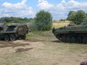 Zlot pojazdów militarnych i terenowych w Winowie - 20070701210612S7001417.jpg