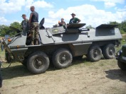 Zlot pojazdów militarnych i terenowych w Winowie - 20070701210612S7001423.jpg