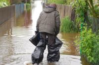 Powódź 2010 - Czarnowąsy, Dobrzeń Wielki, Dobrzeń Mały, Opole - 2800_powodz_opole_2010_011.jpg