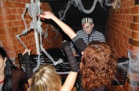 Halloween Party w Aquarium - 479_tn_DSC_0068.jpg