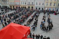 Polonez maturzystów na opolskim rynku  - 727_dsc_0531.jpg