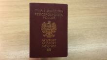 Nie masz paszportu? Lecąc z Warszawy wyrobisz paszport w kwadrans