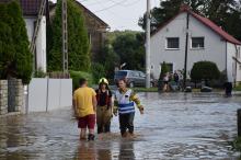 Powiat prudnicki zmaga się z licznymi podtopieniami. Najtrudniejsza sytuacja w Głogówku