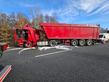 Wypadek na A4: Zderzenie dwóch ciężarówek, jedna osoba poszkodowana, lądował LPR