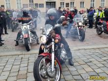 Motocykliści rozpoczynają sezon. Apel Policji 