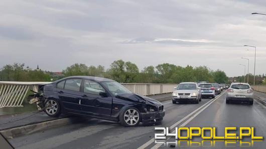 20-latka straciła panowanie nad pojazdem i wjechała w balustradę