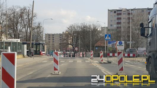 Zmieni się organizacja ruchu w rejonie skrzyżowania ulic Niemodlińskiej i Domańskiego