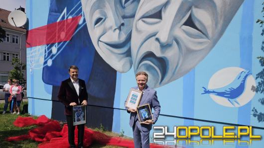 Oficjalne odsłonięcie muralu w Opolu: Michał Bajor w centrum uwagi