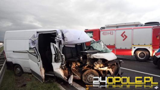 Wypadek na autostradzie A4: pięć osób poszkodowanych