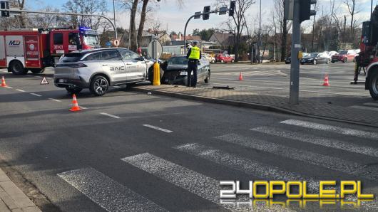 Wypadek na Ozimskiej - 38-latek trafił do szpitala