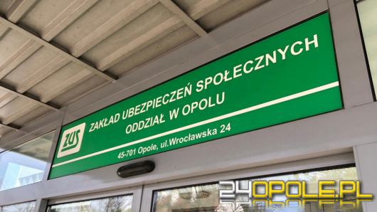 Opolscy seniorzy absolutnymi liderami - są najbardziej ubankowieni