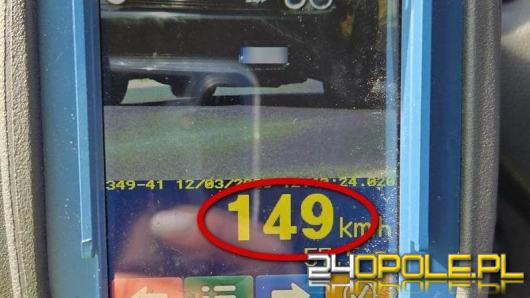 Pędził przez wieś z prędkością 149 km/h